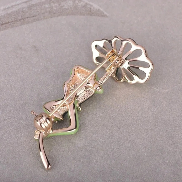 VQ Enamel Frog Brooch - Picture 5 of 8